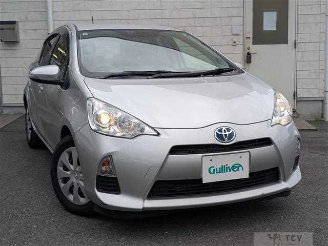 2013 Toyota AQUA
