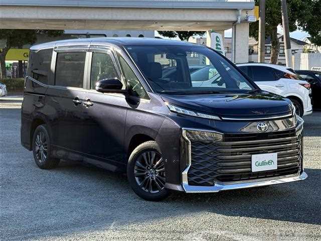 2024 Toyota Voxy