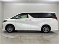2022 Toyota Alphard Hybrid
