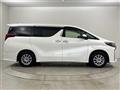 2022 Toyota Alphard Hybrid