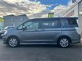 2010 Honda Step WGN