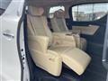 2022 Toyota Alphard Hybrid