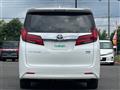 2022 Toyota Alphard Hybrid