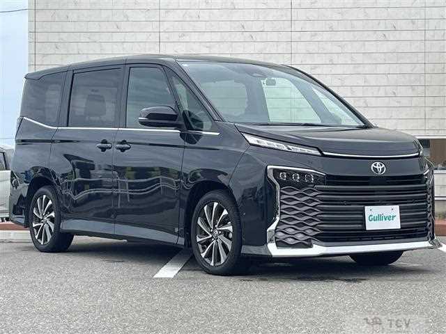 2022 Toyota Voxy