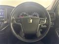 2013 Toyota Crown Hybrid