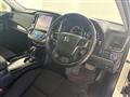 2013 Toyota Crown Hybrid