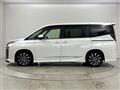 2022 Toyota Voxy