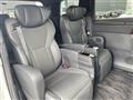 2023 Toyota Alphard Hybrid