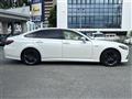 2019 Toyota Crown Hybrid