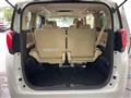 2015 Toyota Alphard Hybrid