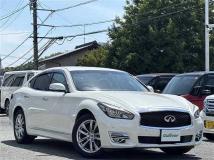 2017 Nissan Fuga