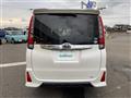 2015 Toyota Noah