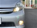 2012 Toyota Isis