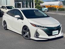 2017 Toyota Prius PHV
