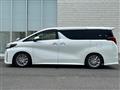 2022 Toyota Alphard Hybrid