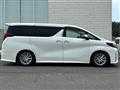 2022 Toyota Alphard Hybrid