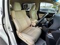 2020 Toyota Alphard Hybrid