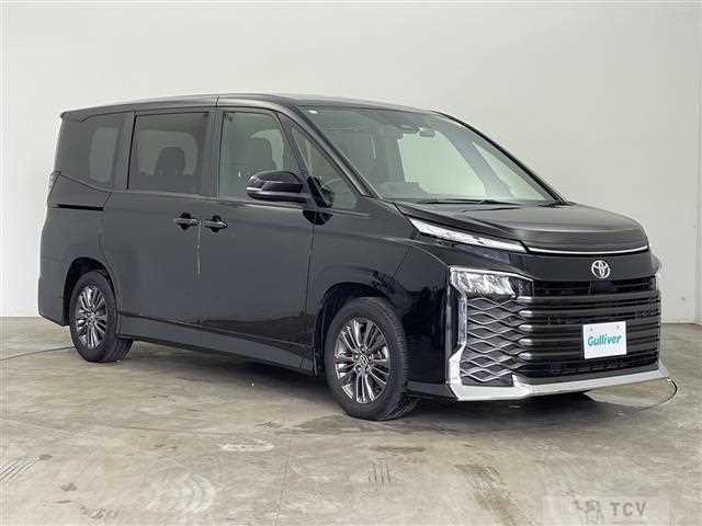 2023 Toyota Voxy