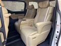 2020 Toyota Alphard Hybrid