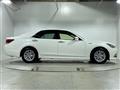 2015 Toyota Crown Hybrid