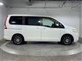2007 Nissan Serena