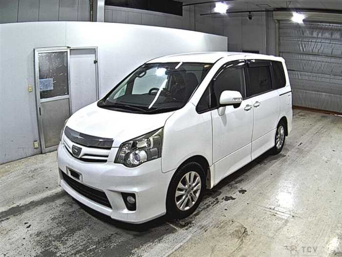 2010 Toyota Noah