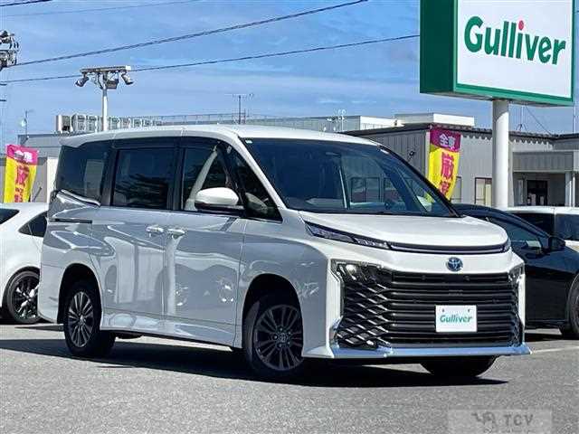 2022 Toyota Voxy