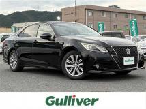 2015 Toyota Crown Hybrid