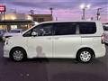 2010 Toyota Voxy
