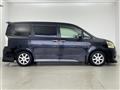 2009 Toyota Noah