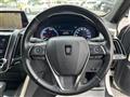 2018 Toyota Crown Hybrid