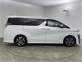 2018 Toyota Vellfire