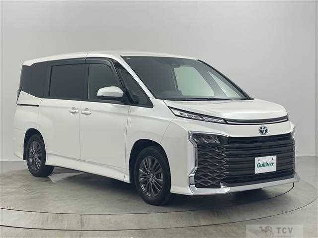 2023 Toyota Voxy