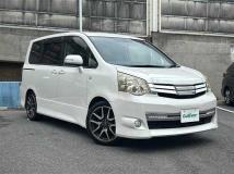 2010 Toyota Noah
