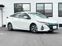 2017 Toyota Prius PHV