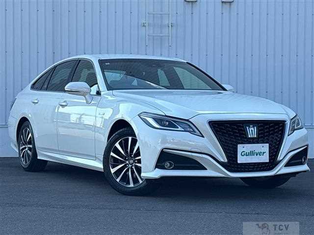 2020 Toyota Crown Hybrid