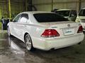 2004 Toyota Crown Royal Series