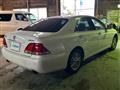 2004 Toyota Crown Royal Series