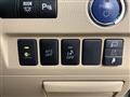2012 Toyota Alphard Hybrid