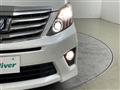 2014 Toyota Alphard Hybrid