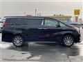 2017 Toyota Alphard Hybrid