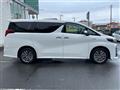 2020 Toyota Alphard Hybrid