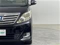 2012 Toyota Alphard Hybrid