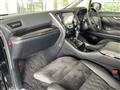 2015 Toyota Alphard Hybrid