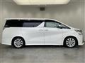 2015 Toyota Vellfire