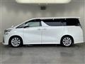 2015 Toyota Vellfire