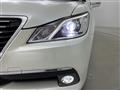 2015 Toyota Crown Hybrid