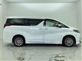 2018 Toyota Alphard Hybrid