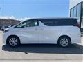 2019 Toyota Alphard Hybrid