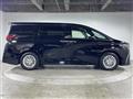 2025 Toyota Alphard Hybrid